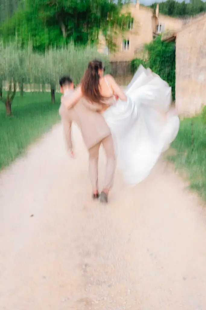Photo de couple au domaine de Valbonne en Provence