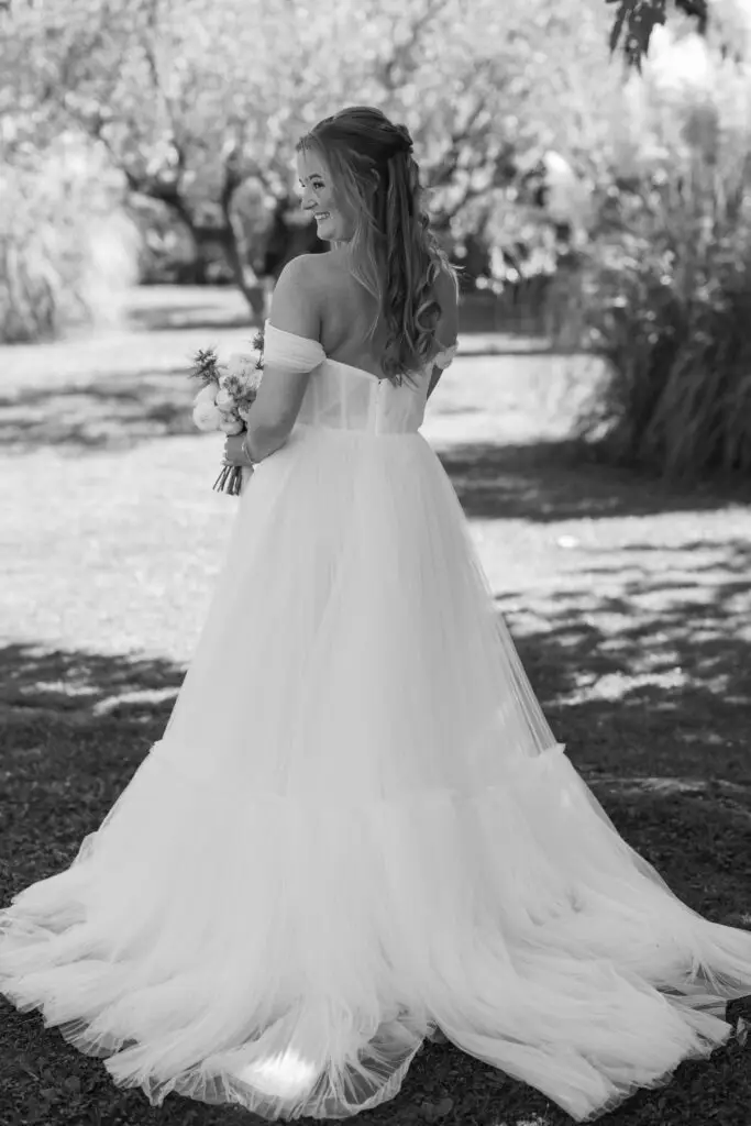 La mariée en séance photo au domaine de Valbonne